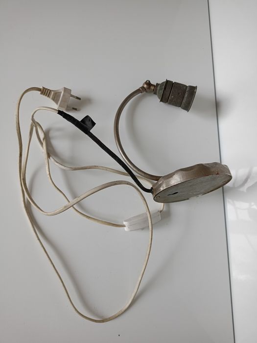 Lampka stołowa kinkiet