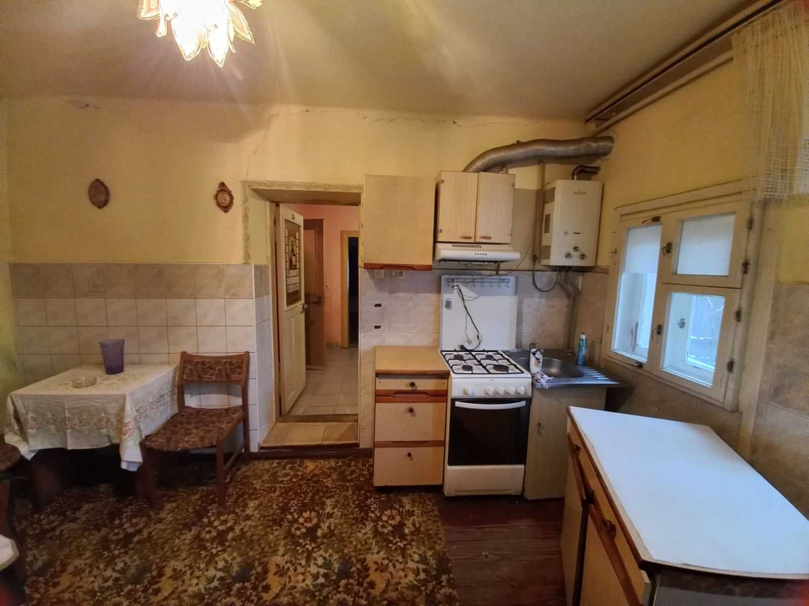 Продається напівособняк на Шахті