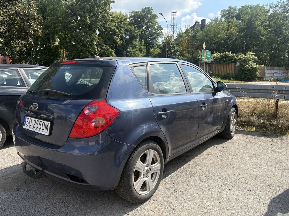 Kia ceed alu felgi klima