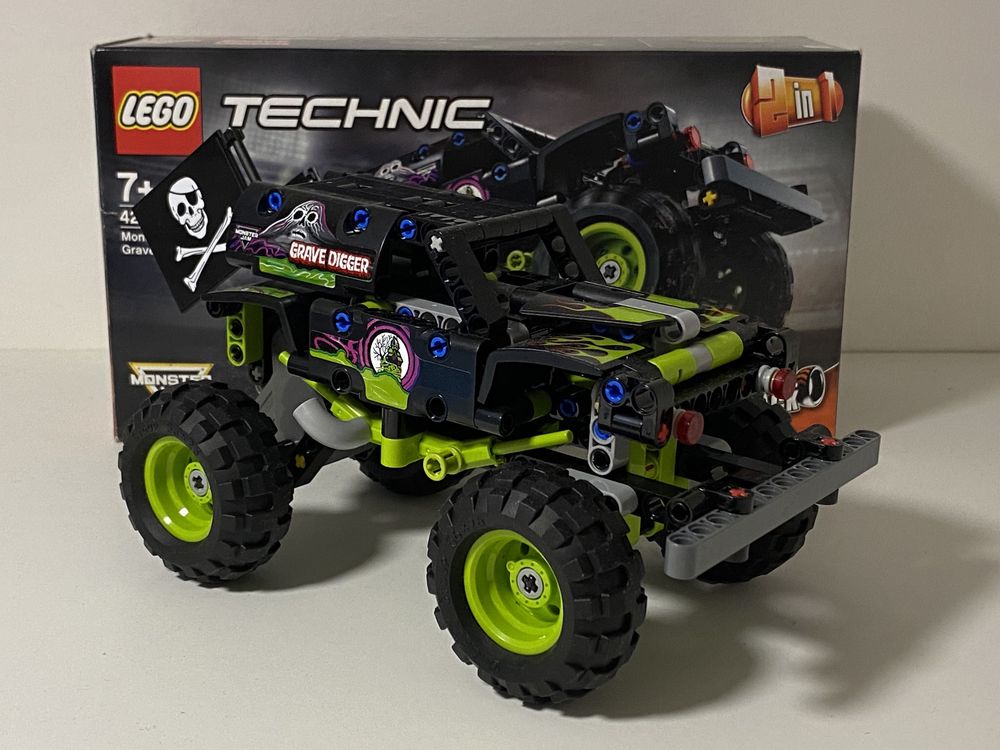 Конструктор LEGO Technic Monster Jam Grave Digger (42118)