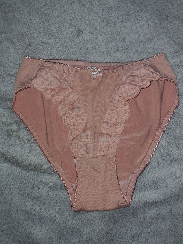 Beżowe figi vintage