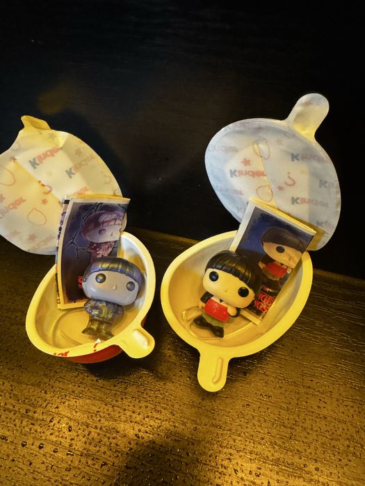 Фігурки kinder joy "stranger things" вілл та вілл з потойбіччя