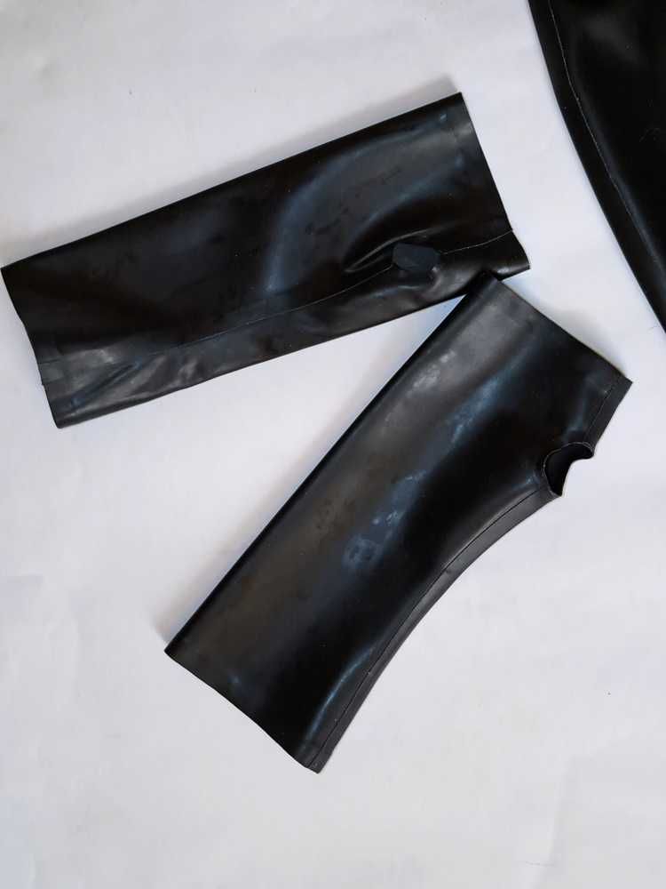 Czarny kombinezon latex 100% guma r. M/L