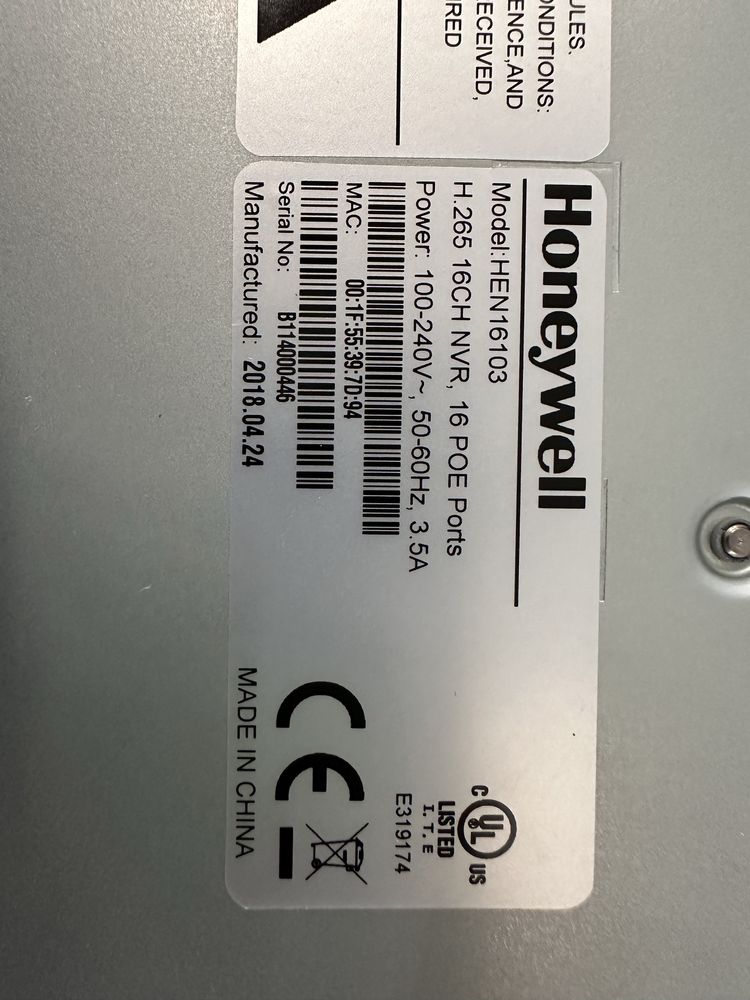 Rejestrator Sieciowy IP 16 Honeywell HEN16103 +Monitor 21” + Dysk 8TB