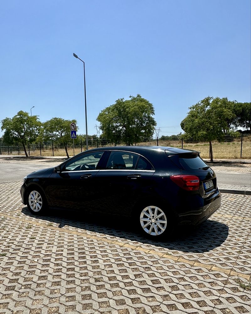 Mercedes-Benz A 160 d Preto (2015)