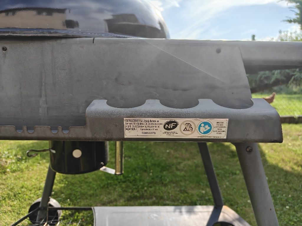 Grill węglowy okrągły z pokrywą
