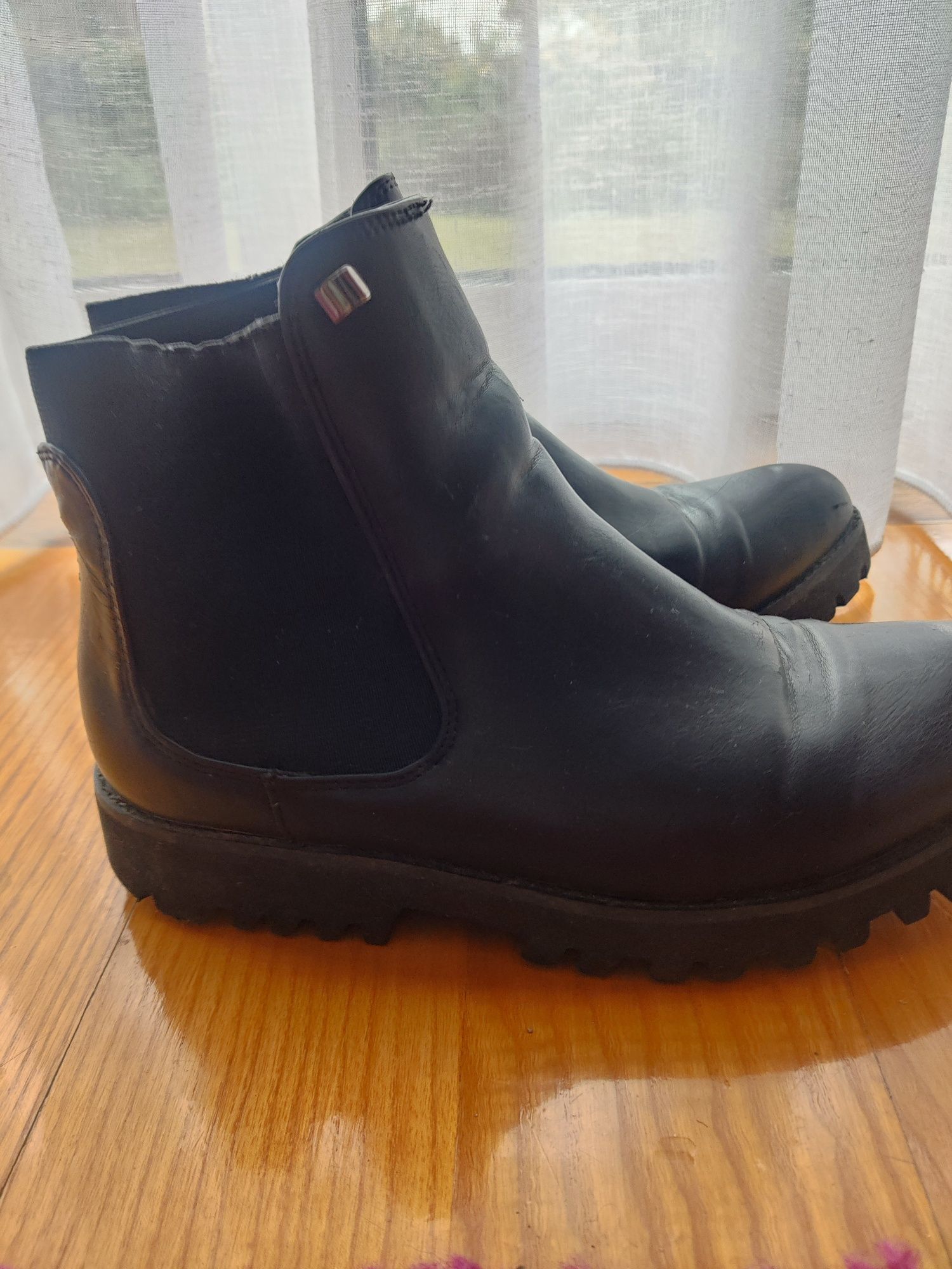 Botas Pretas (37/37,5)