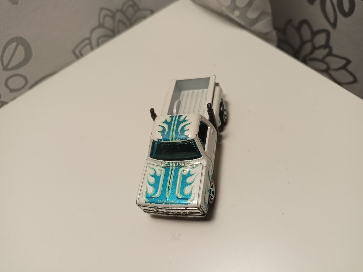 Samochód hot wheels auto