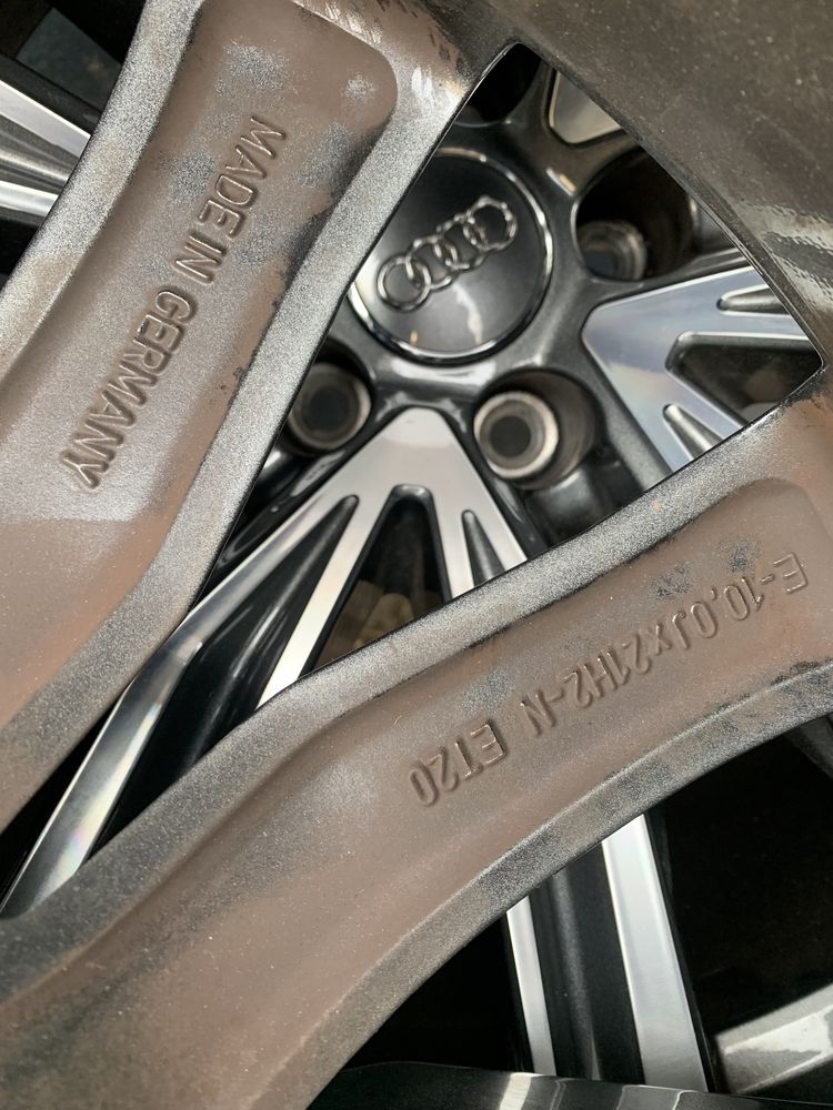 Orginal felgi Audi Q8 i Q7 E-tron 21 cali