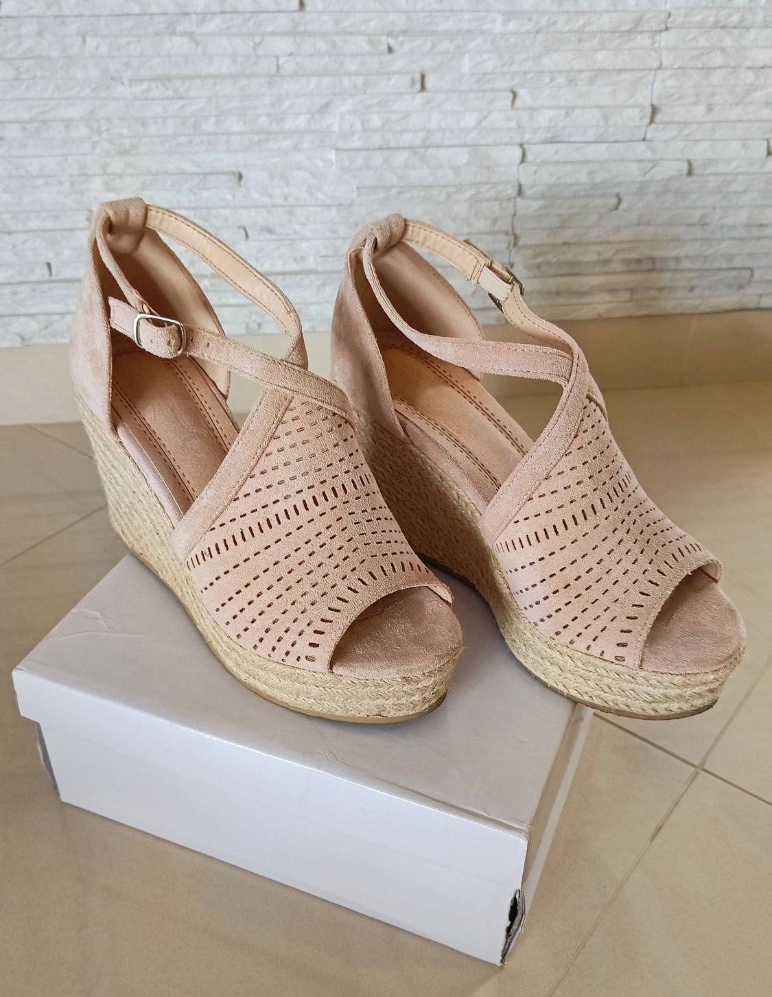 Espadryle, buty na koturnie roz 38