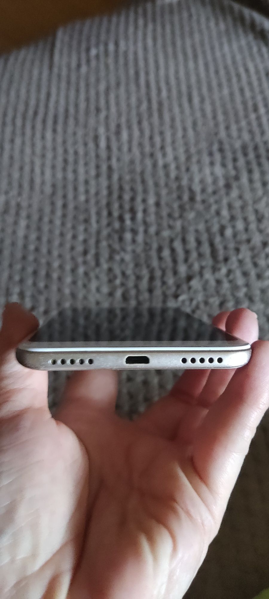 Смартфон Xiaomi Redmi 5 plus 3/32