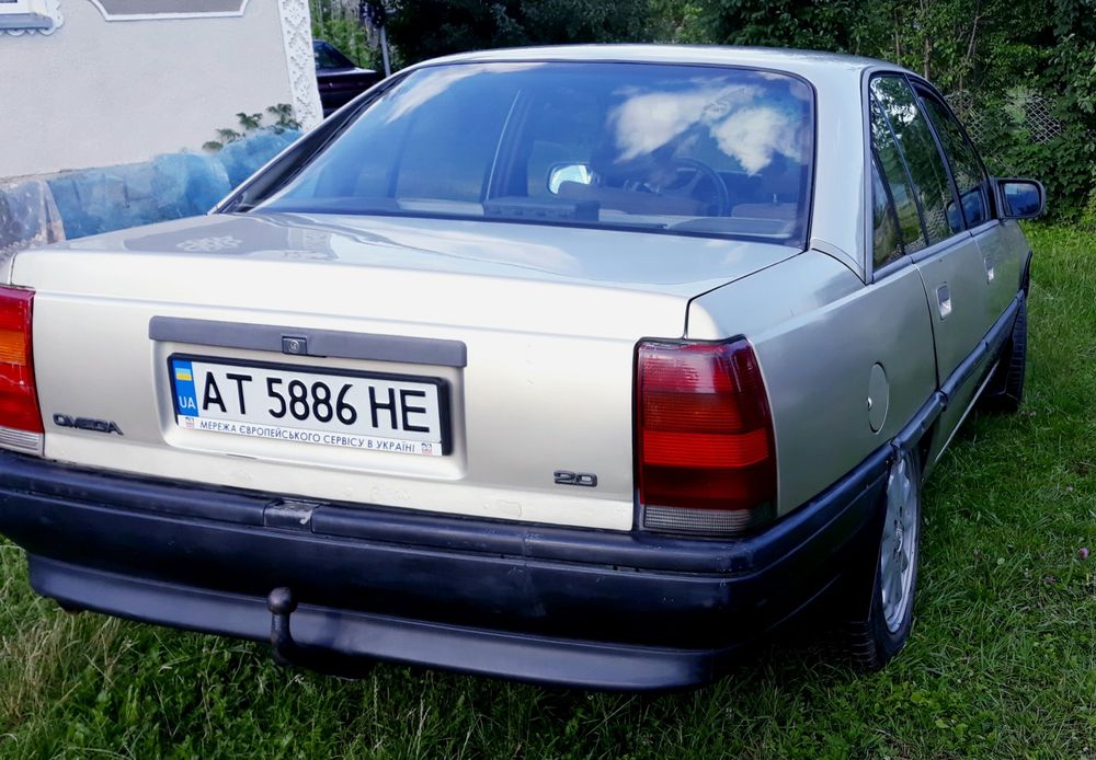 Продам Опель Омега а,2.0 Інжектор