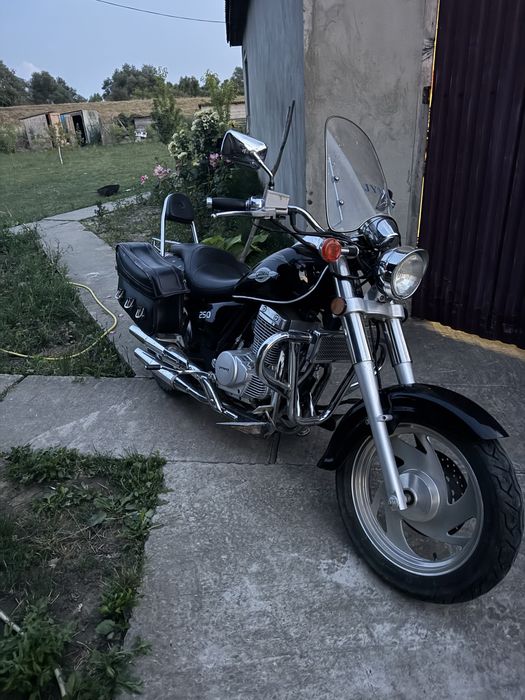 Подам мото всі в ідеально стані.