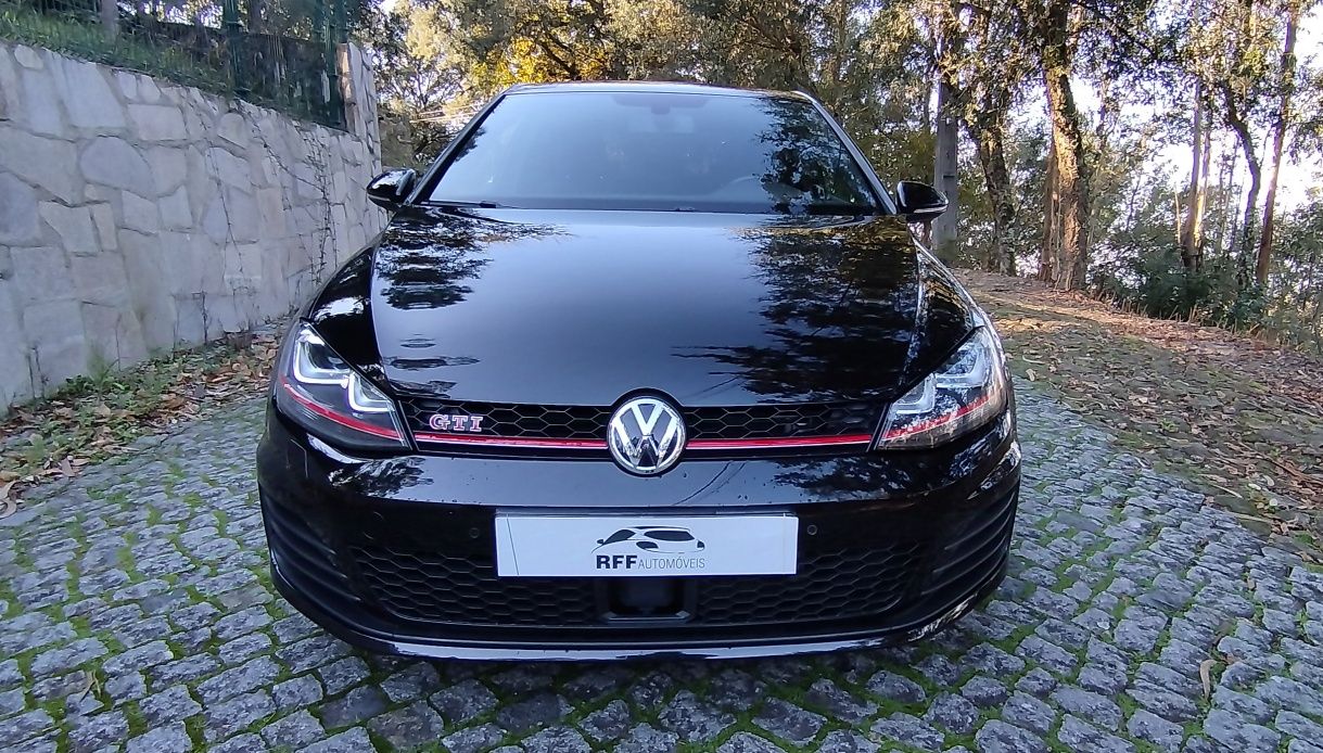 Volkswagen Golf VII GTI Performance DSG 230 CV