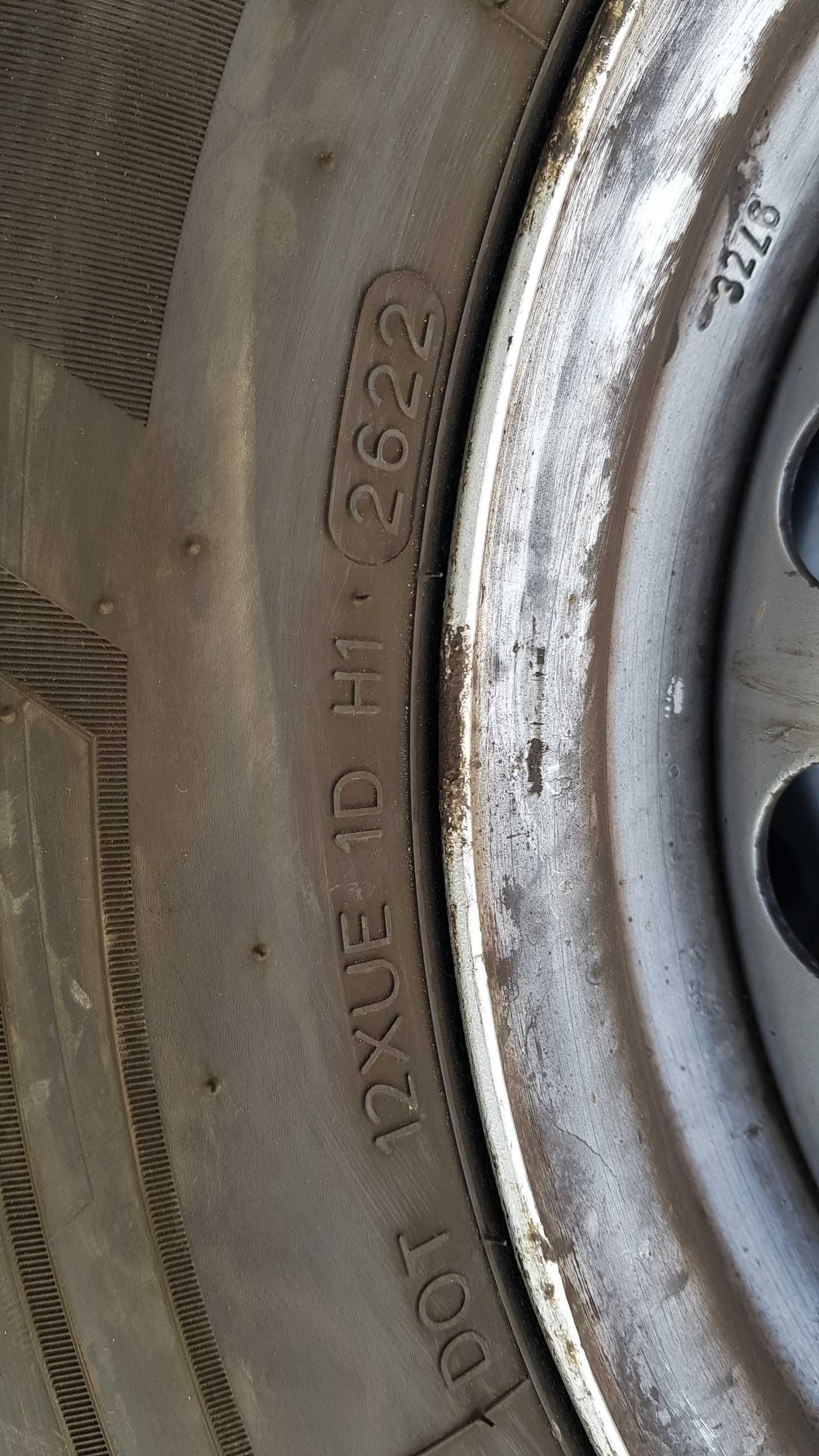 215 65 15 С Hankook зима пара