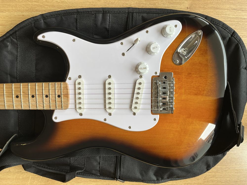 Vendo Kit Guitarra Eletrica Fender Squier
