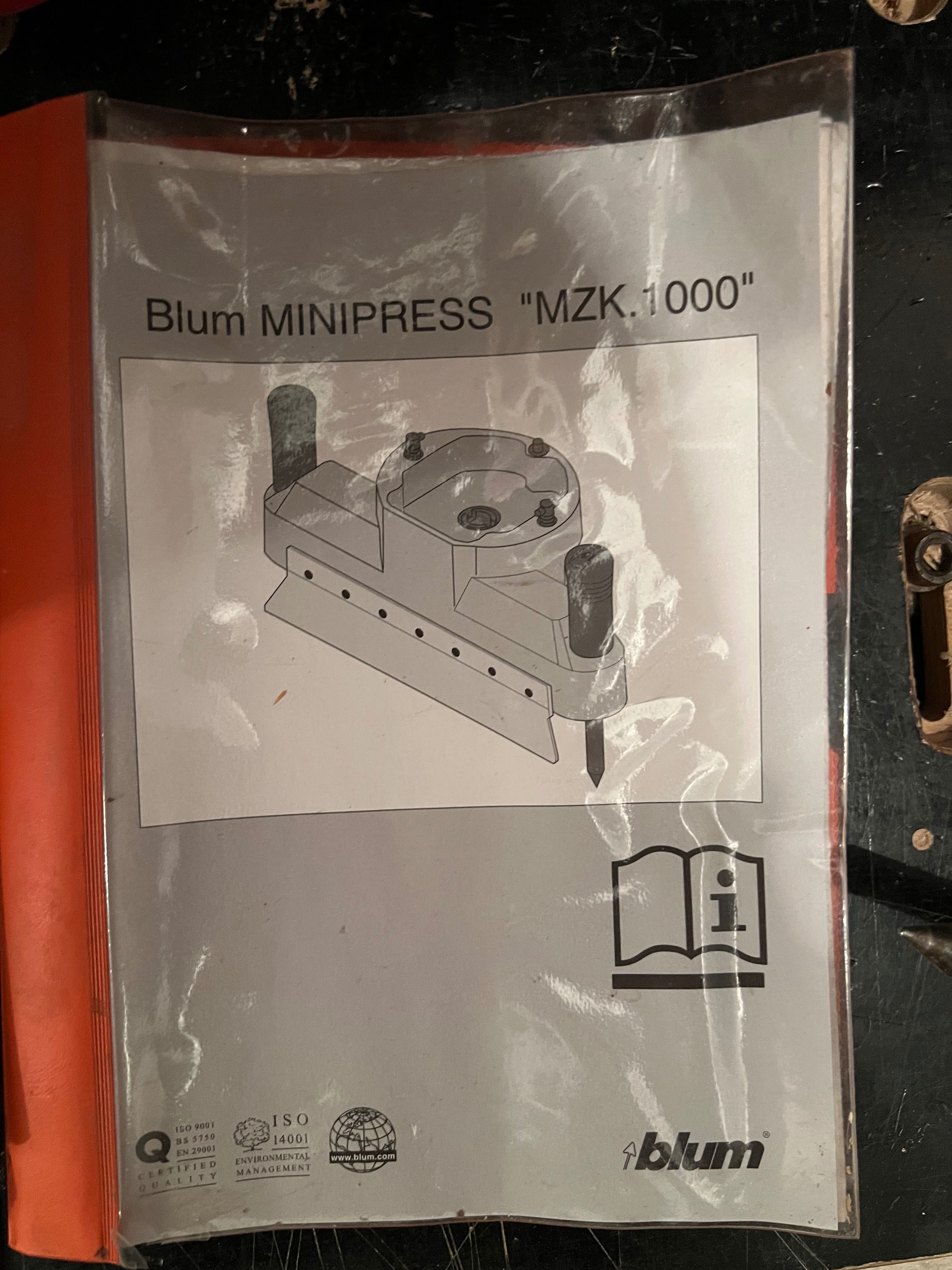 Blum mini press P  + głowica