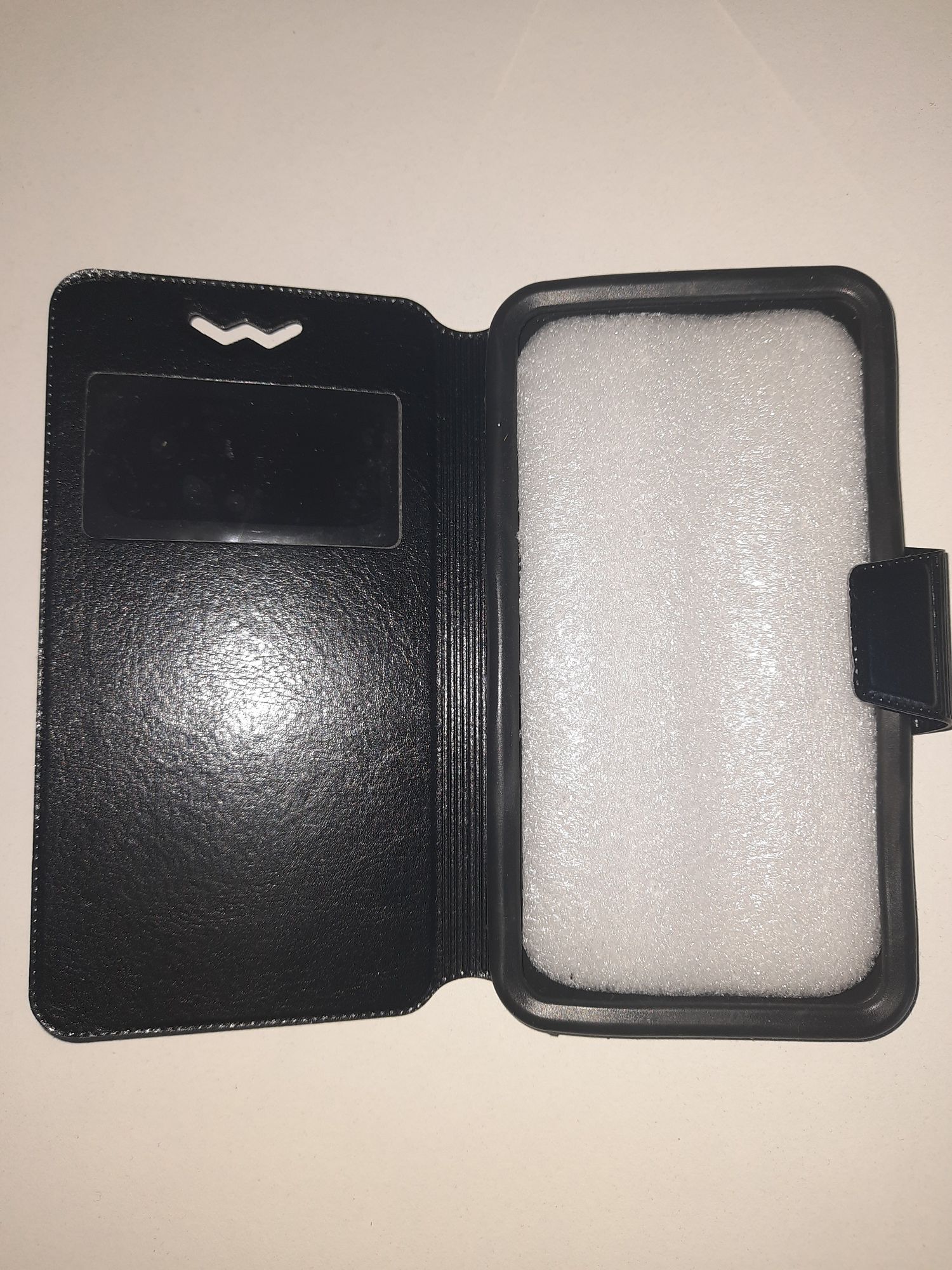 Чехол книга Universal Book Cover Soft Touch Slider 5.5" Black