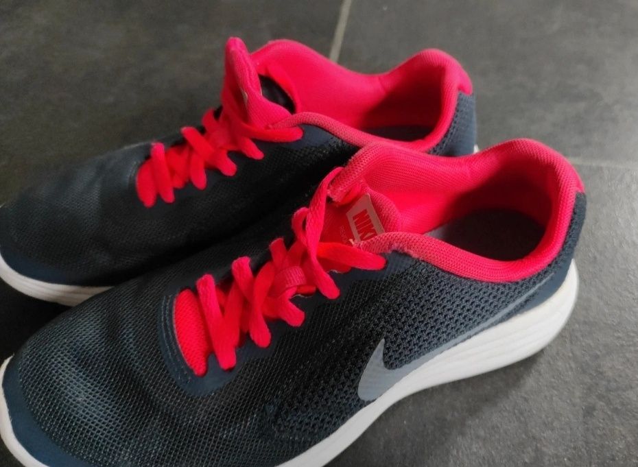 Nike __ buty halówki sportowe dla dziewczynki