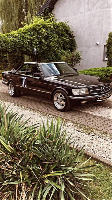 Mercedes SEC500 z aktywnym wydechem