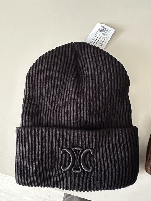 Продам зимову шапку