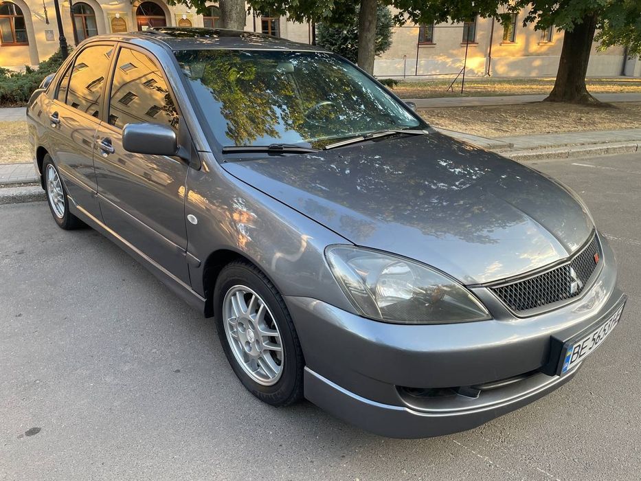 Митсубиси Лансер 2.0 автомат