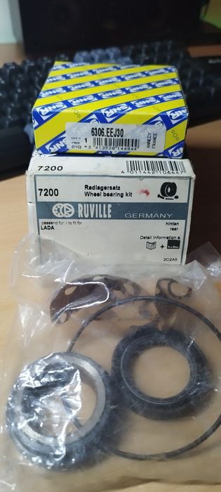 Комплект підшибника Ruville 7200 	SNR 6306.EEJ30 ВАЗ Жигули LADA