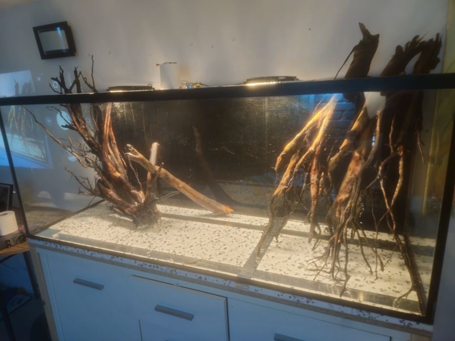 Sprzedam akwarium 450L