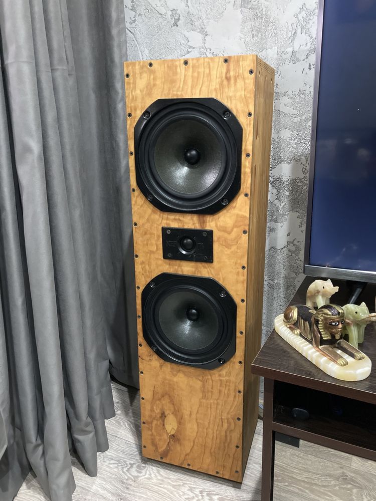 Акустическая система KEF Carina II