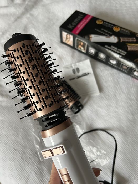 Фен-браш з обертанням білий KEMEI KSUU STORE