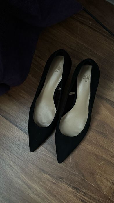Классические туфли h&m на каблуке