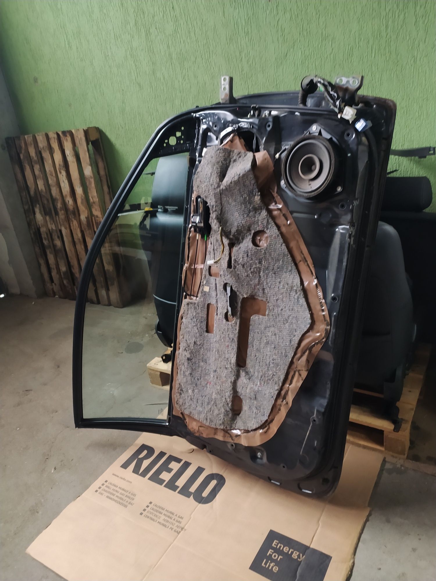 Drzwi lewe toyota corolla e12 02-07r 3d