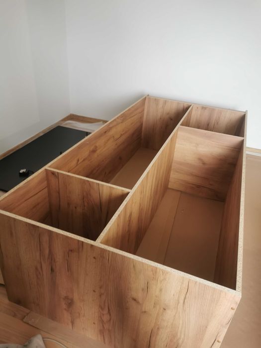 Składanie, skręcanie MEBLI.