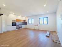 Apartamento T3 em Chafé de 80,00 m2