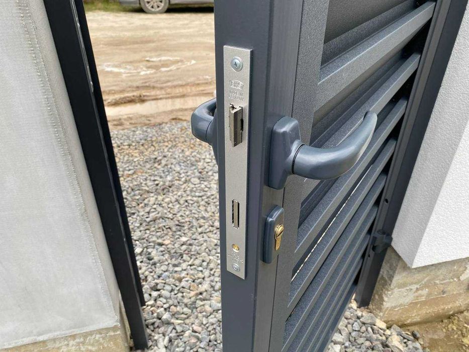 Виготовлення та монтаж РОЗПАШНИХ ВОРІТ будь-якого типу — Львів та обл