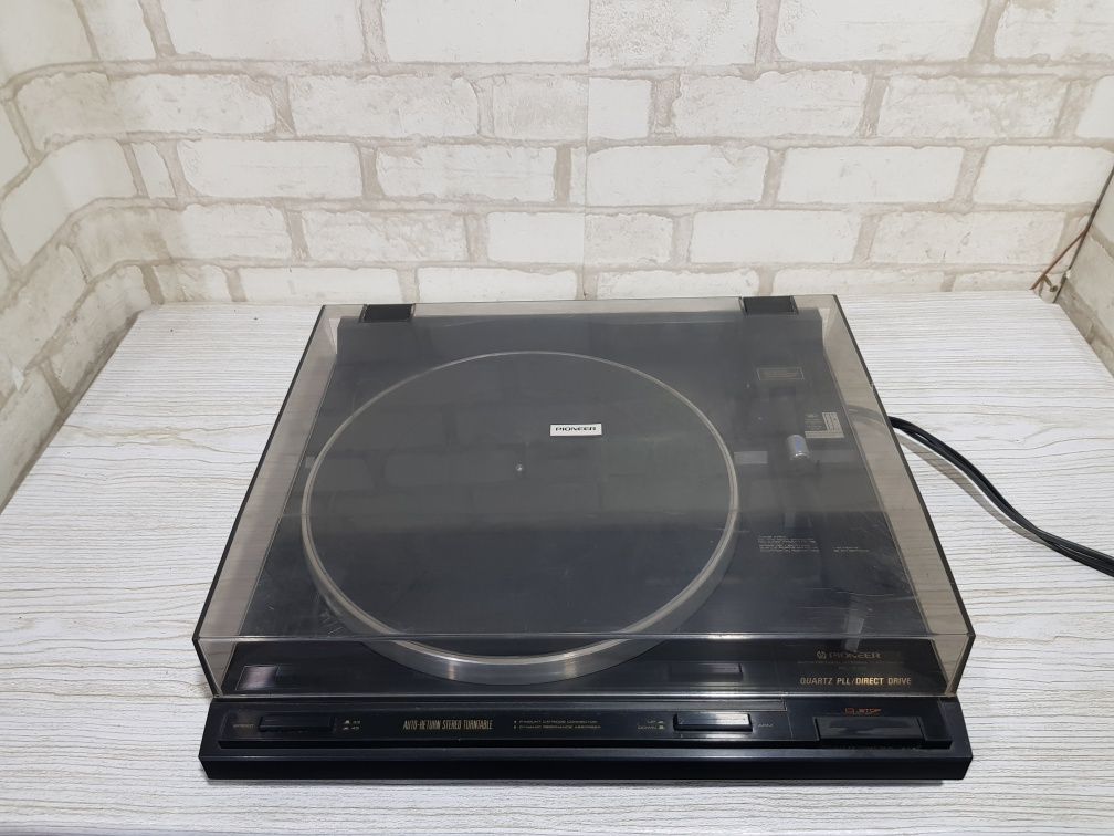 Віниловий програвач PIONEER PL-770, 33/45 об/хв, б/у з Німеччини