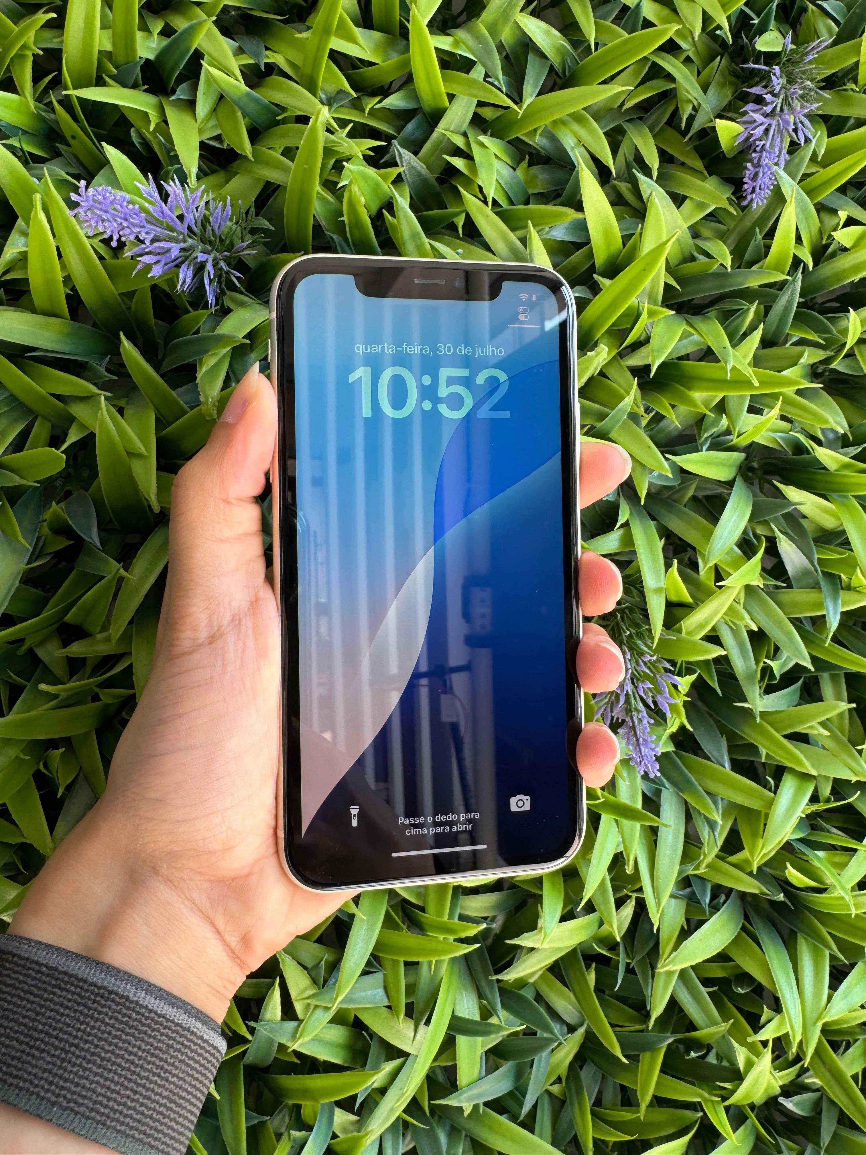 iPhone 11 128GB Branco - Loja Ovar