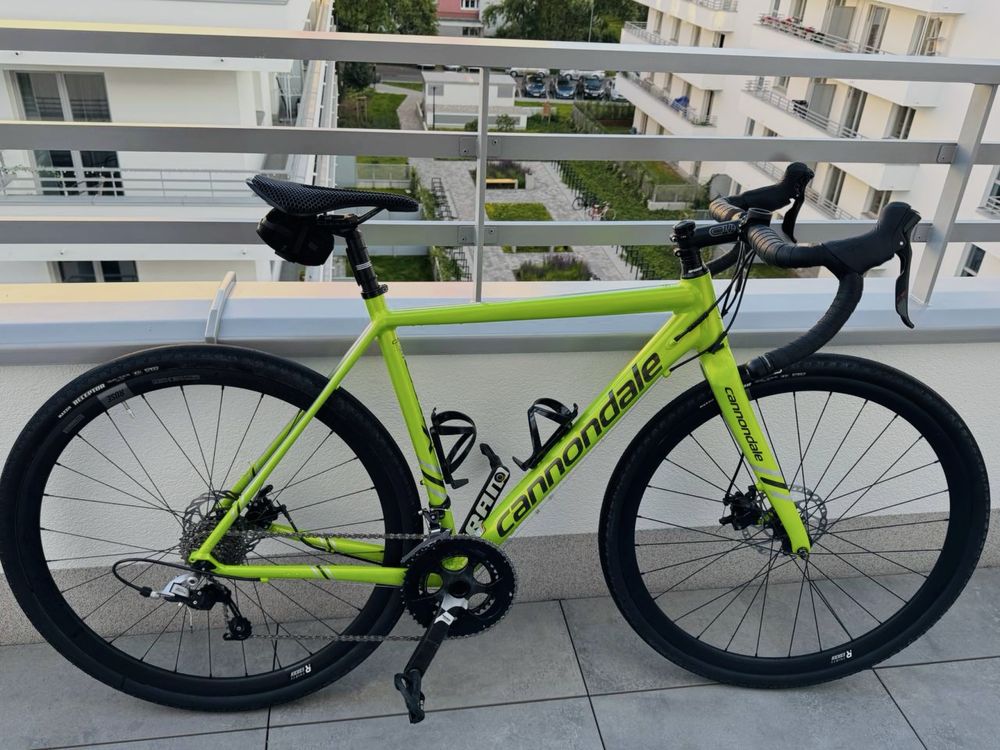 GRAVEL Cannondale CAADX SRAM RIVAL 54cm super osprzęt