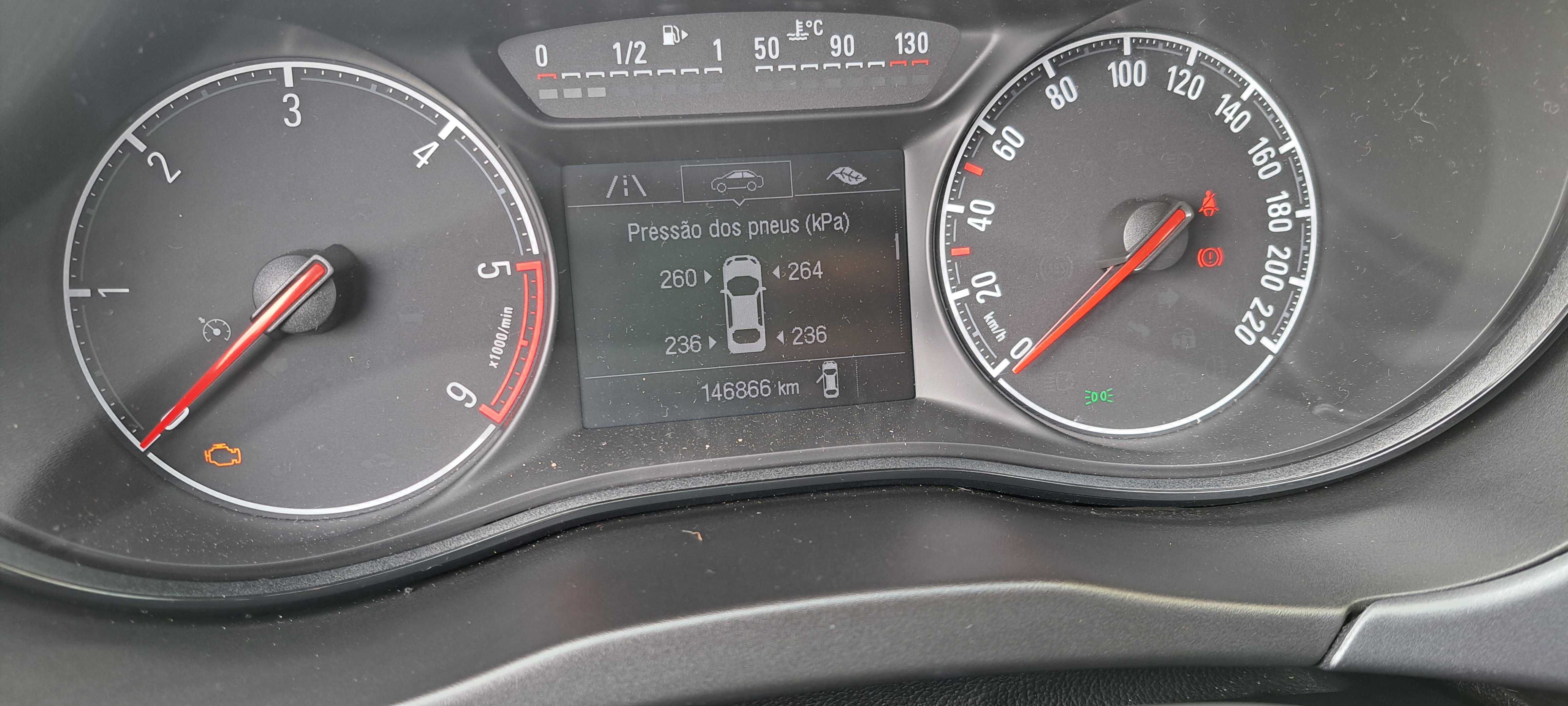 Opel Corsa 2015 gasoleo 980 + 90x128,00