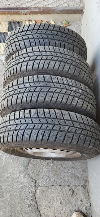 Продам зимнюю резину Барум 175/70 R13 с дисками