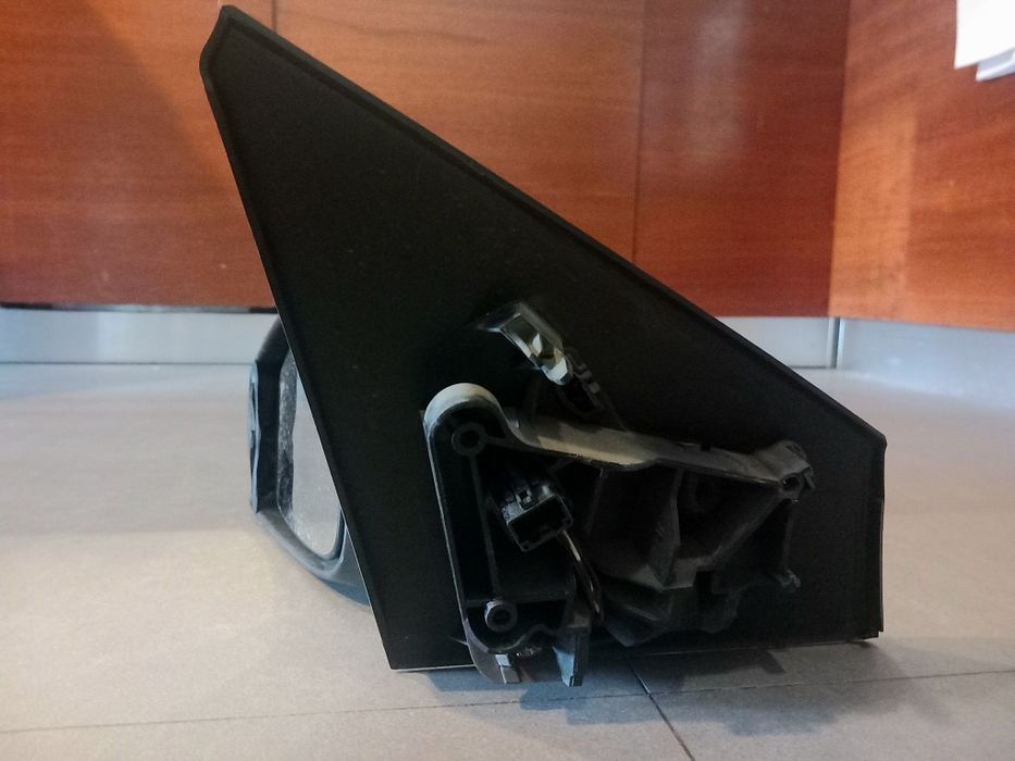 Oryginalne lusterko lewe Renault Megane III - uszkodzona oprawa