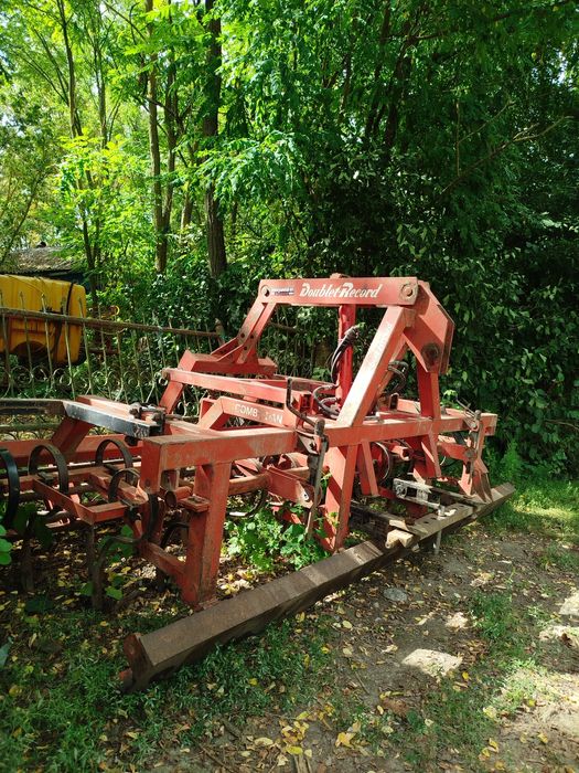 Продам культиватор під сівалку 3м. Doublet Record