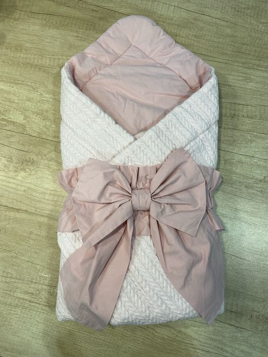 Конверт на виписку рожевий для дівчинки