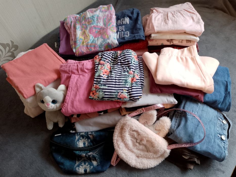 Paka ubrań dla dziewczynki 122