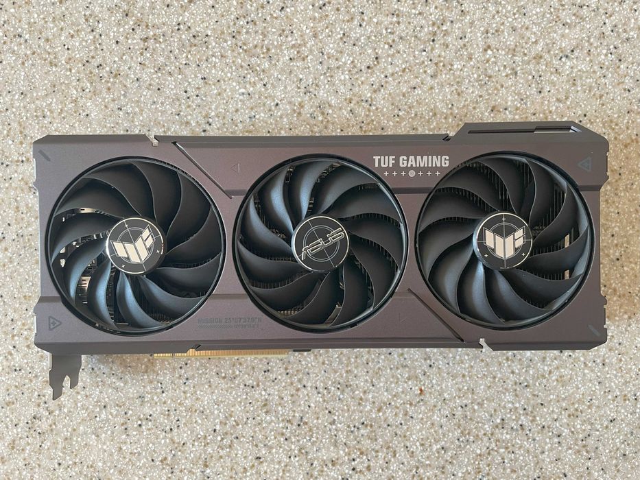 ASUS RTX 4070 TUF Gaming