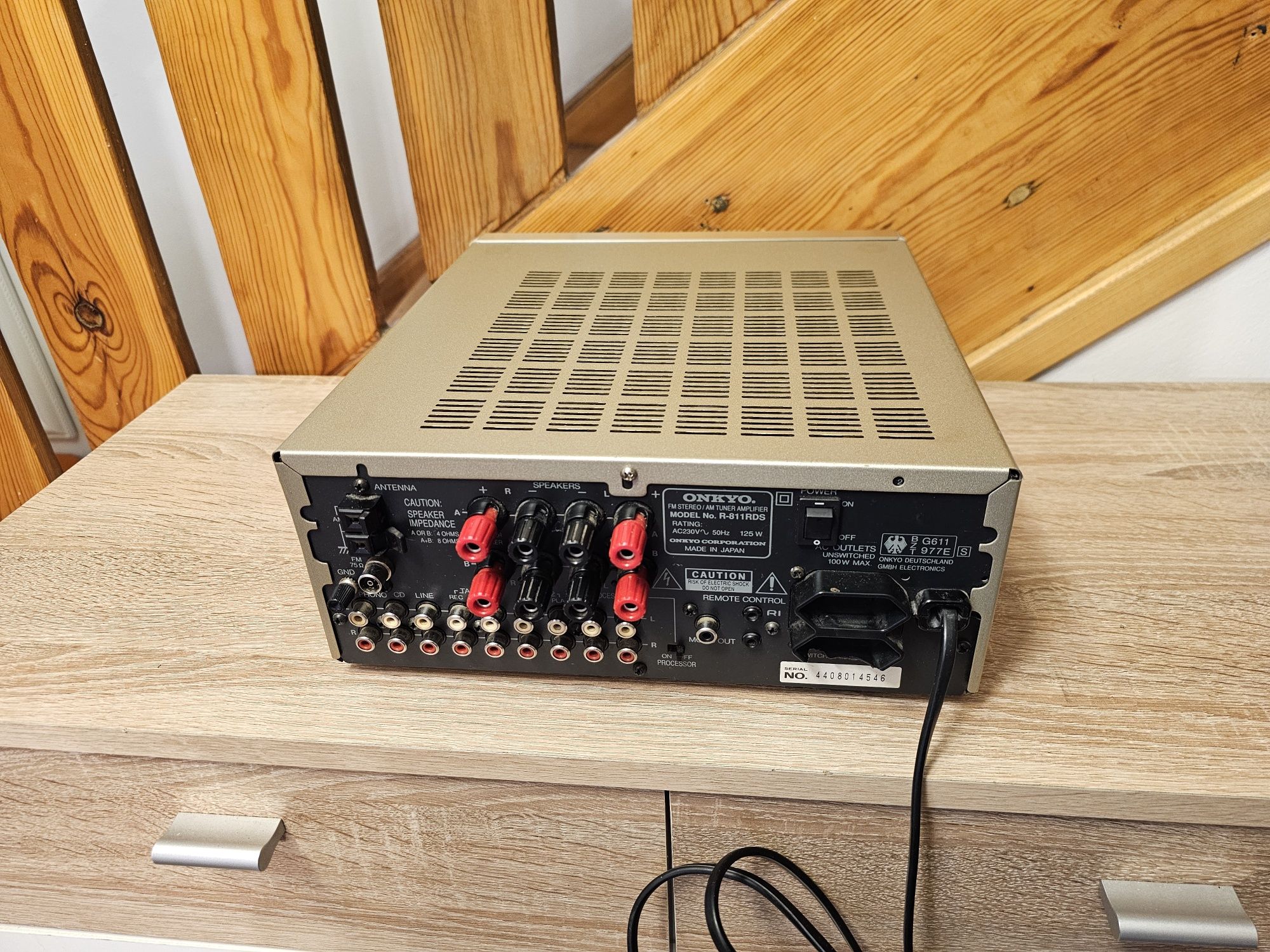 Amplituner Onkyo R-811RDS sprawny