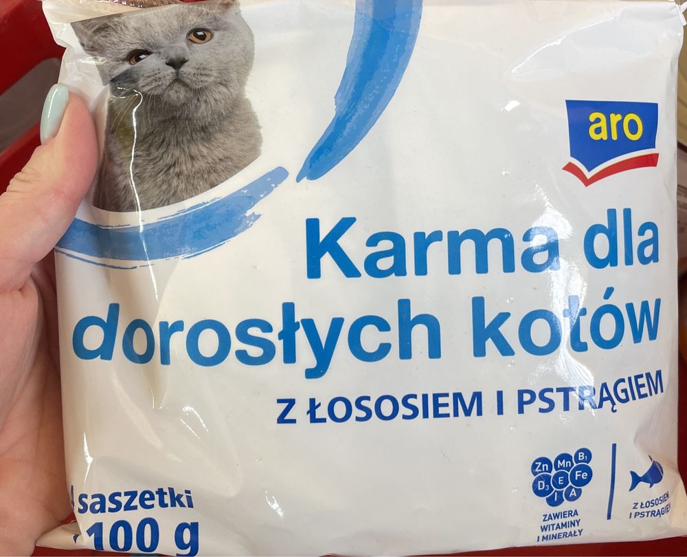 Karma dla dorosłych kotów saszetki 4 szt x 100g