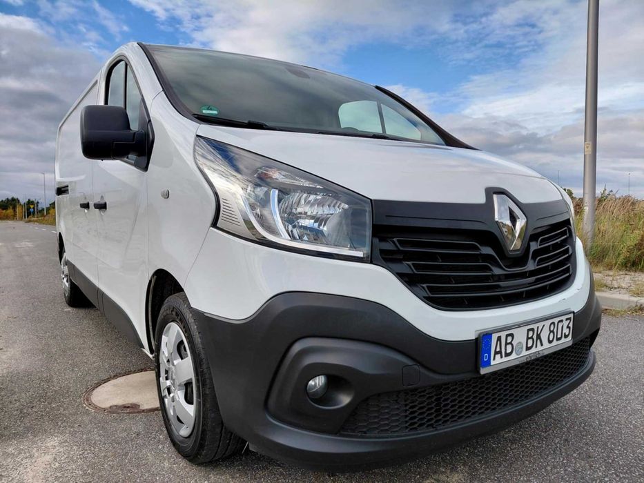 Renault Trafic III wersja long