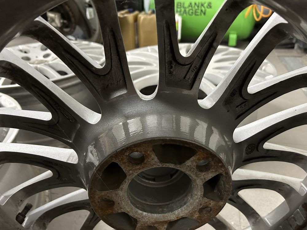 Felgi aluminiowe 17 5x112 Volkswagen Audi DEZENT
