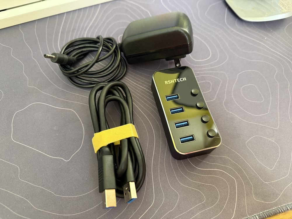 RSHTECH USB 3.0 HUB 4 порти 2v 2a